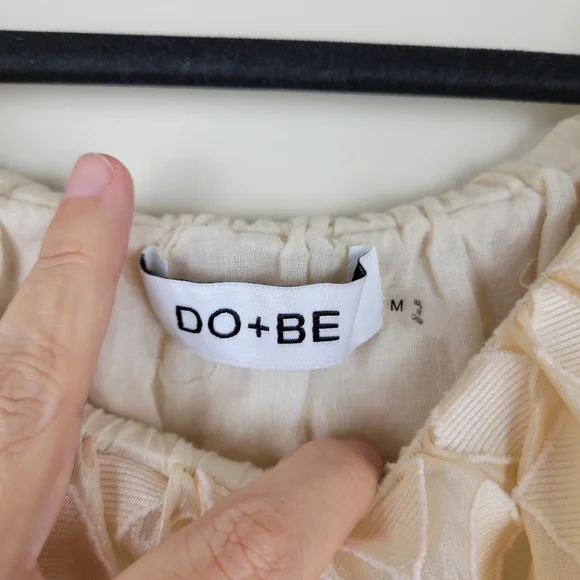 Do+Be Cropped Top - Picture 2 of 8